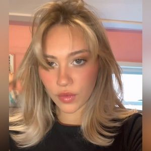 Meet your Posher, Gabriella